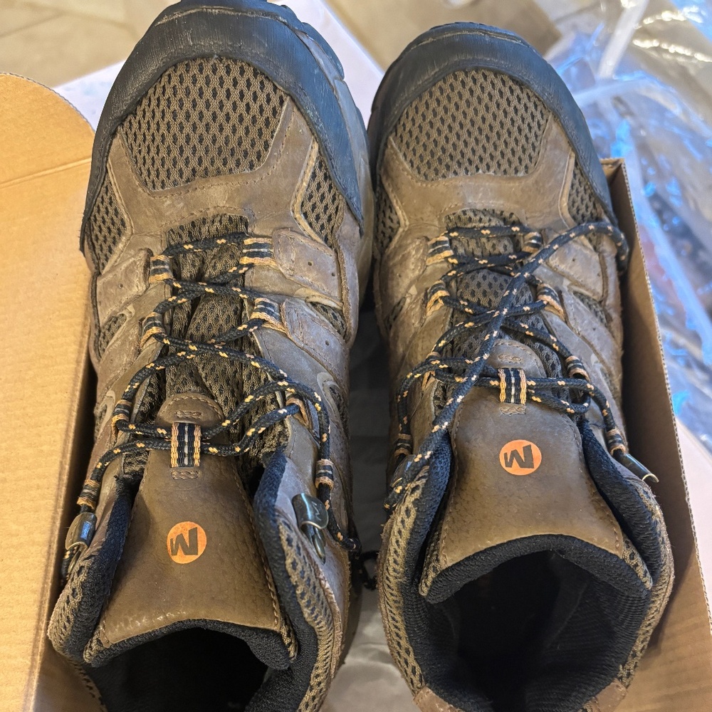 MERRELL size 6.5 W/ 5.5 Boys / 37.5 EU Hiking Boots!
